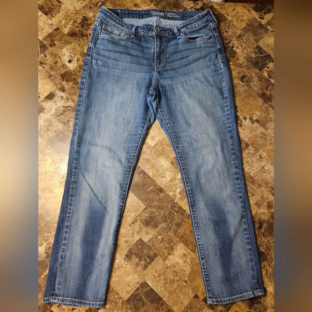 Signature by Levi Strauss Medium Wash Cropped Ankle Jeans - Picture 3 of 9